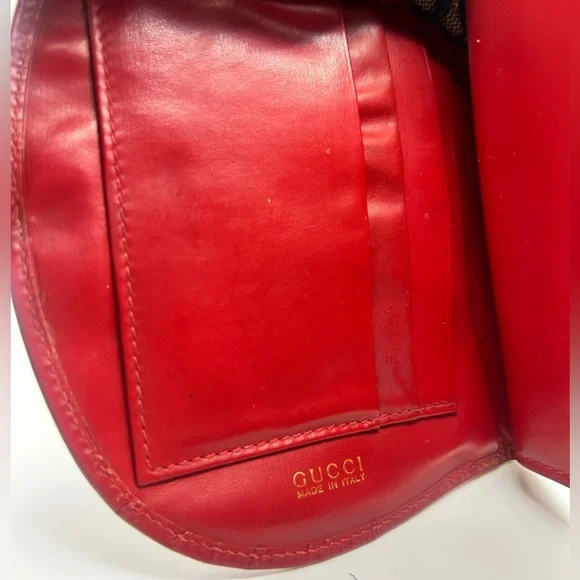 Gucci Vintage Red Leather Half-Moon Clutch with Gold hardware - Picture 8 of 16